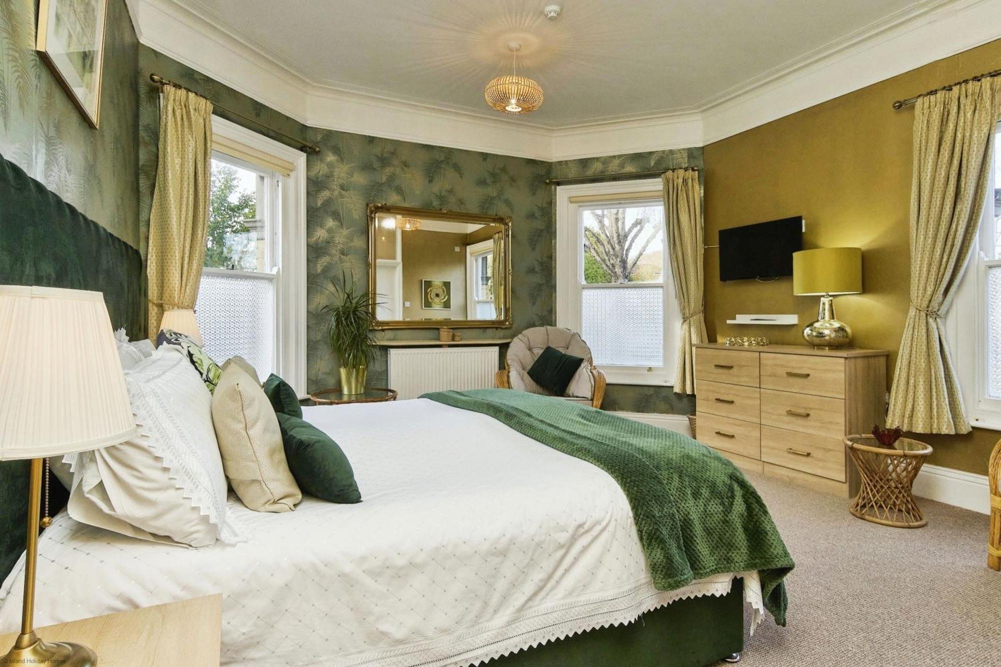 Foxhills Villa Shanklin Exterior photo