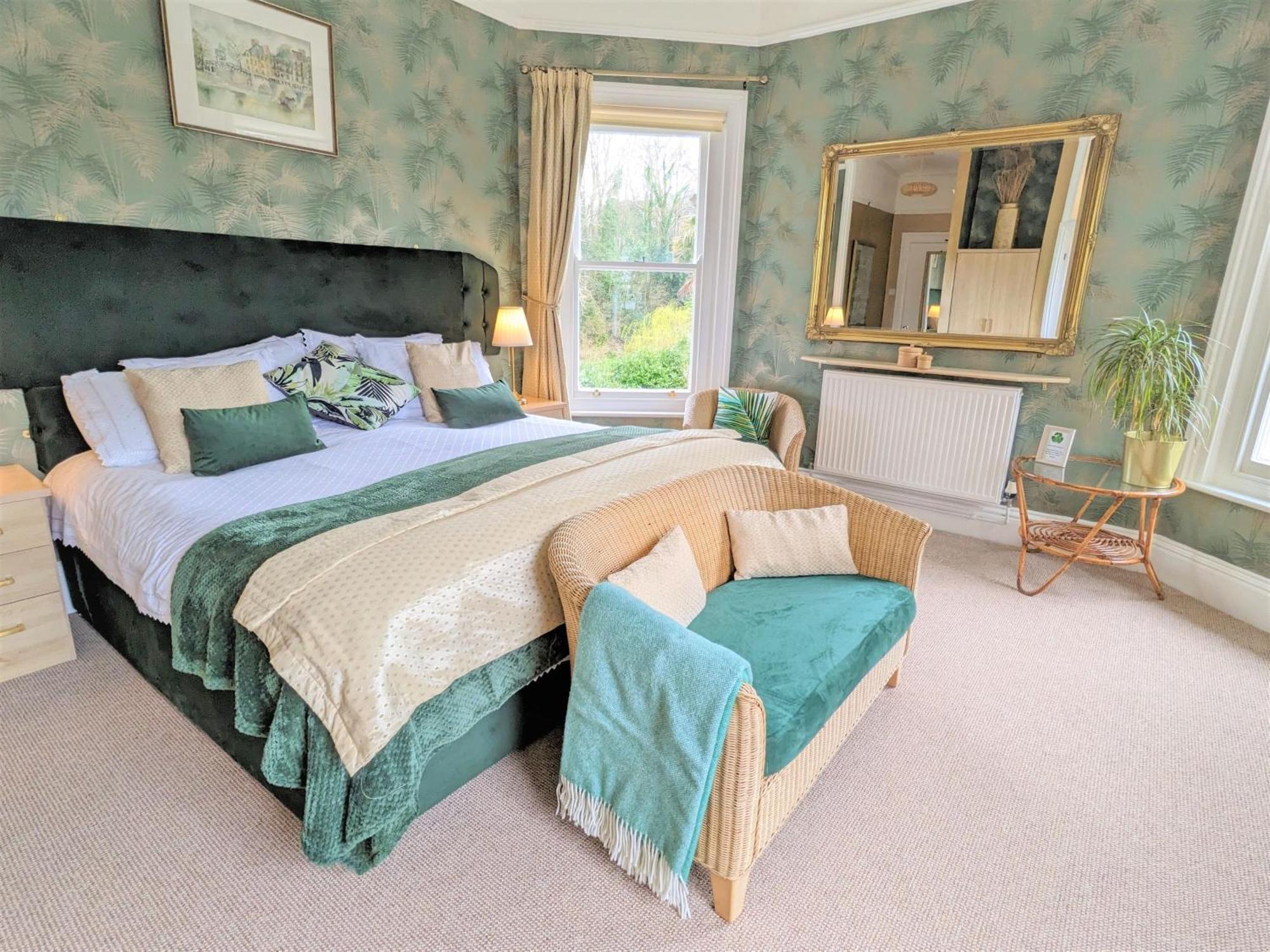 Foxhills Villa Shanklin Exterior photo